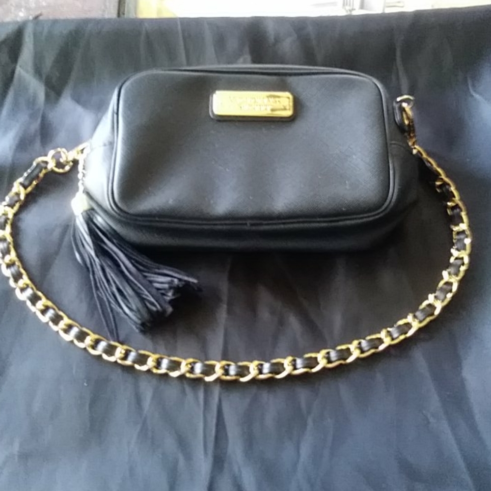 VICTORIA'S SECRET SMALL PURSE/MAKEUP BAG BLK/GOLD